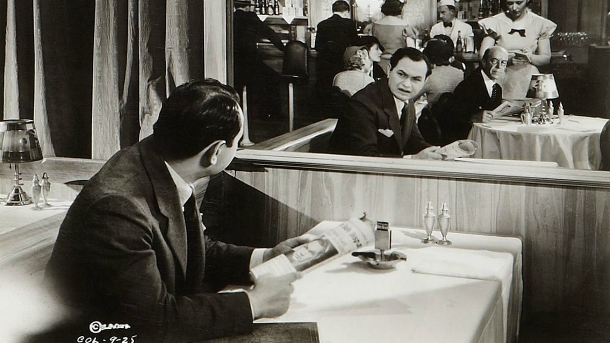 whole town-1200-1200-675-675-crop-000000